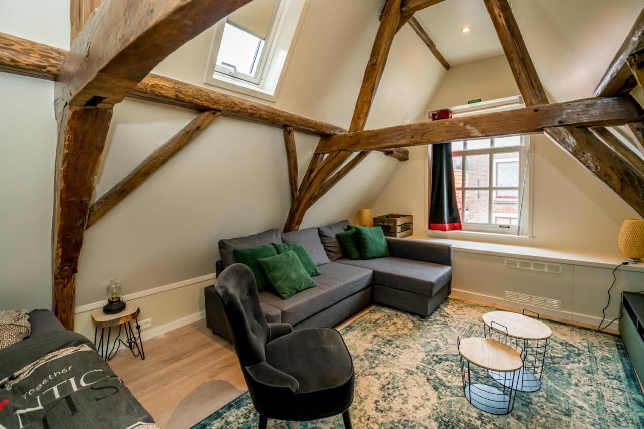 Pakhuis De Venkel - Zolder Studio Apartment Zierikzee Luaran gambar