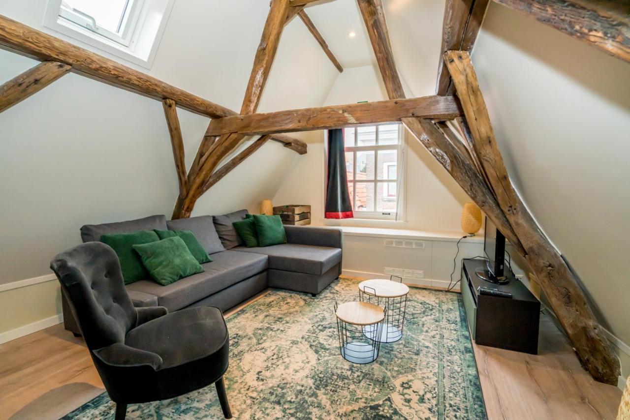 Pakhuis De Venkel - Zolder Studio Apartment Zierikzee Luaran gambar