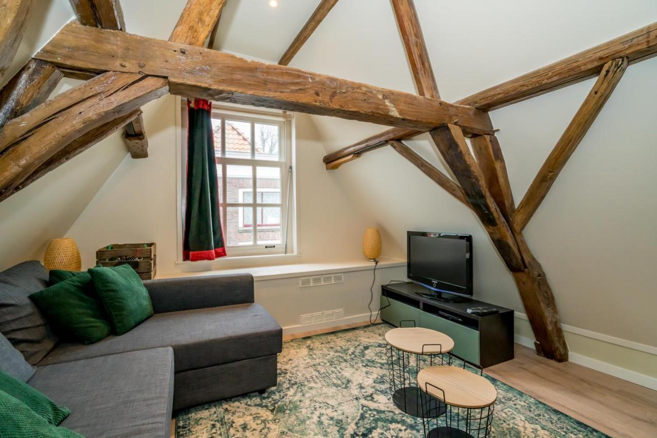 Pakhuis De Venkel - Zolder Studio Apartment Zierikzee Luaran gambar