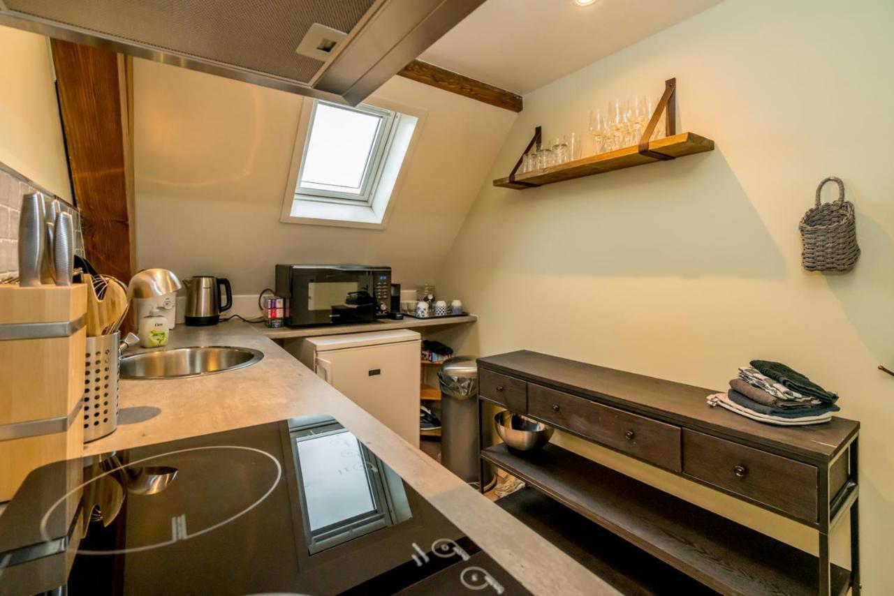 Pakhuis De Venkel - Zolder Studio Apartment Zierikzee Luaran gambar